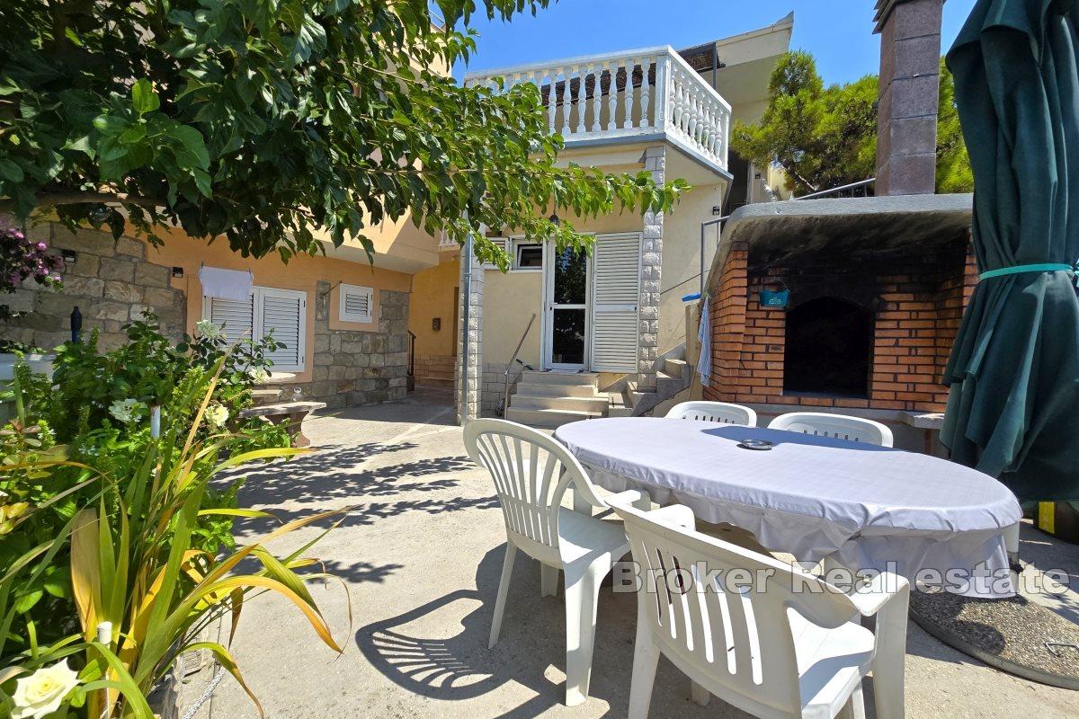 Dvojna kuća u prvom redu do mora