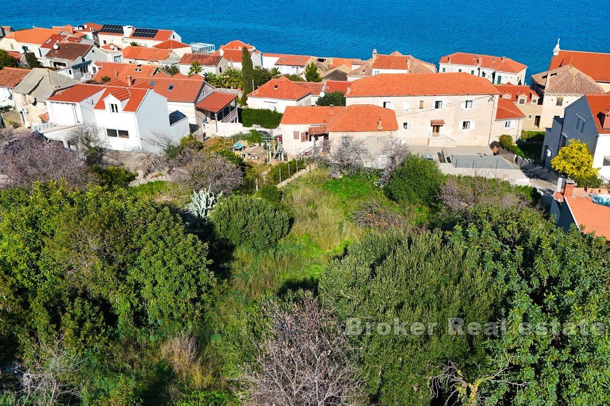 001-2029-97-island-brac-building-land-near-the-sea-for-sale