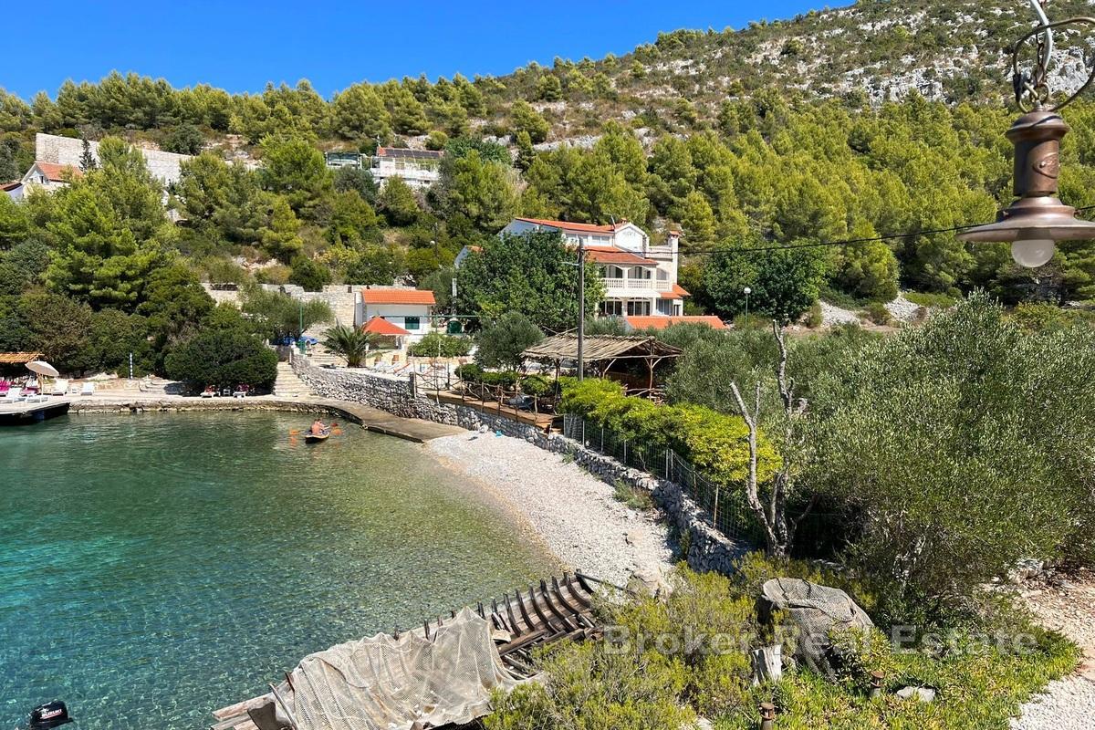 Stor tomt med havsutsikt