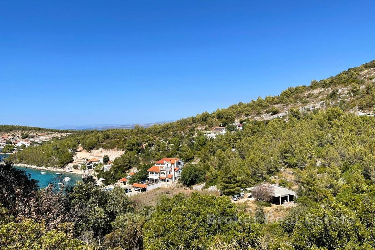 Stor tomt med havsutsikt