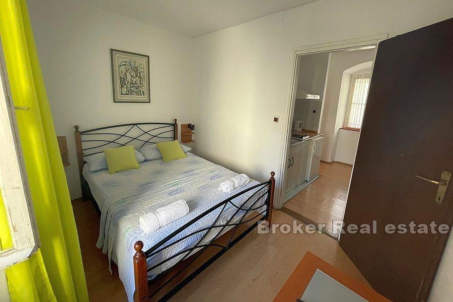 Kamienny dom w centrum