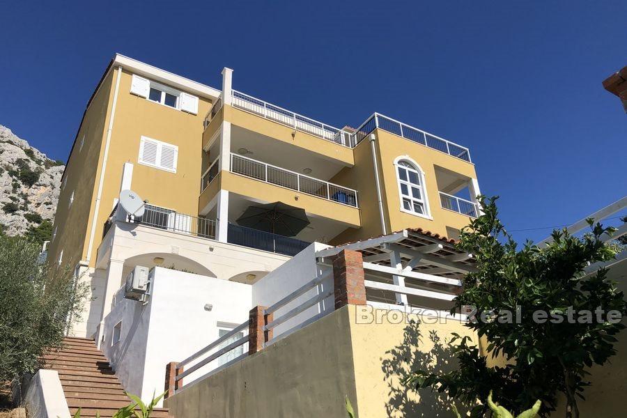 Nowo wyremontowany apartament z widokiem na morze