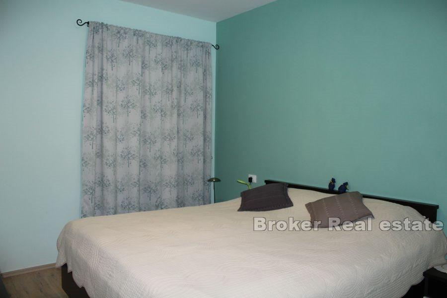 Nowo wyremontowany apartament z widokiem na morze