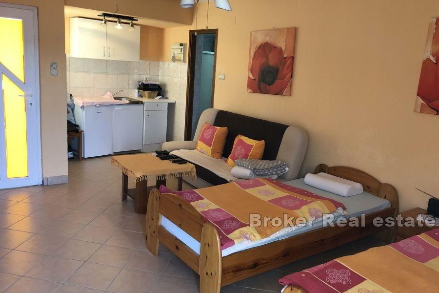 Casa indipendente con vista mare