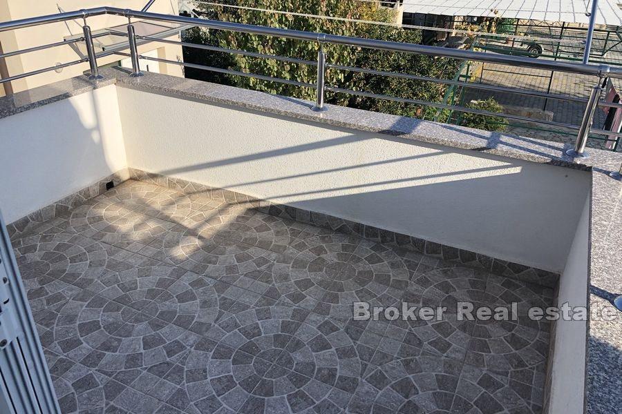 Maison individuelle, première rangée à la mer