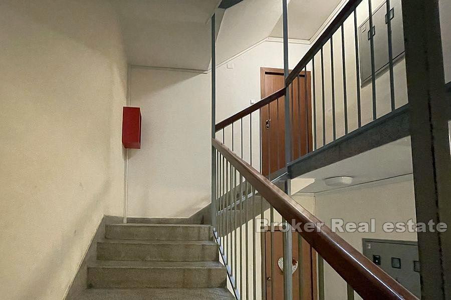 Sućidar, appartement de deux chambres