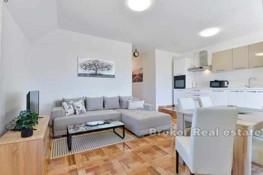 Casa indipendente con vista mare