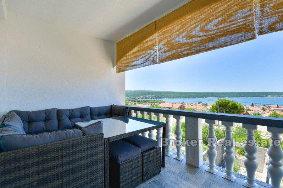 Частный дом с видом на море