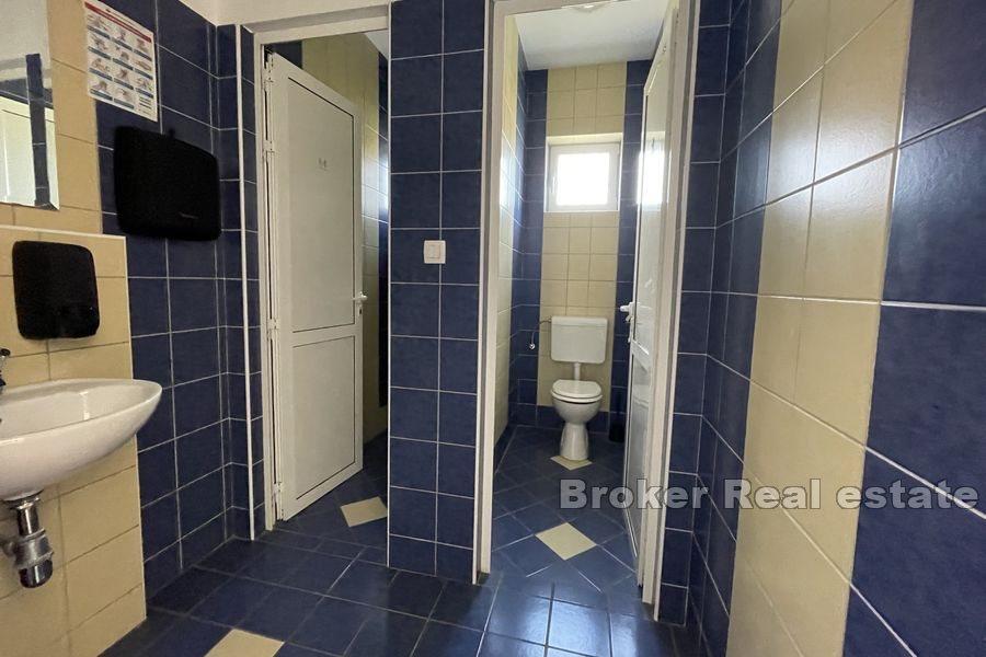 Kopilica, affärslokal