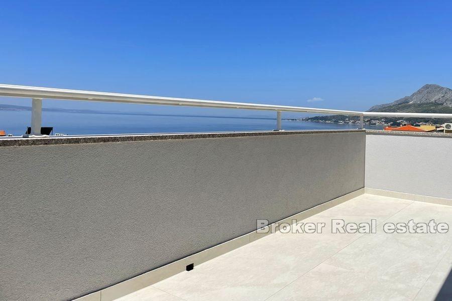 Apartment with sea view