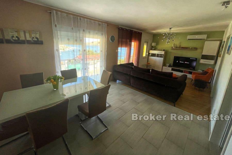 Detached house with a sea view