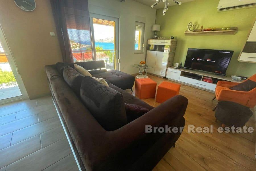 Detached house with a sea view