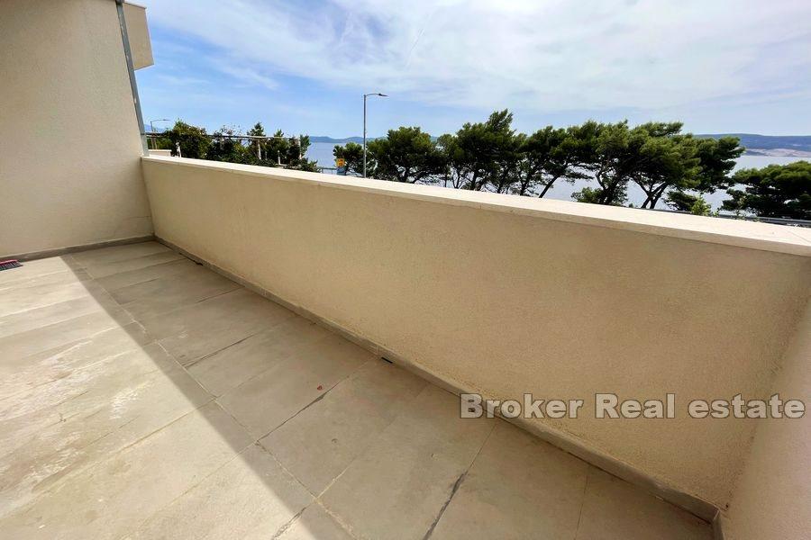 Leilighet i første rad til sjøen