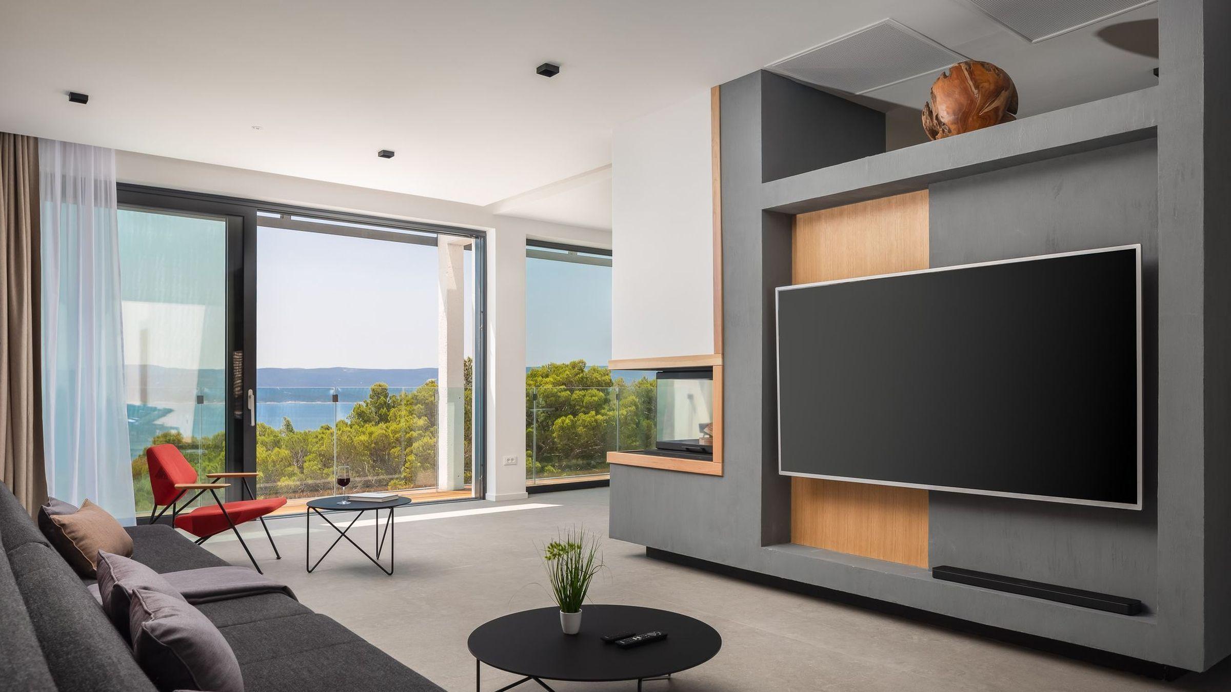 Vila s bazénem a výhledem na moře