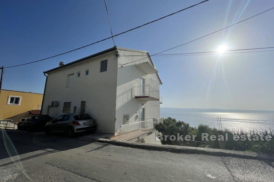 Appartamento con vista mare