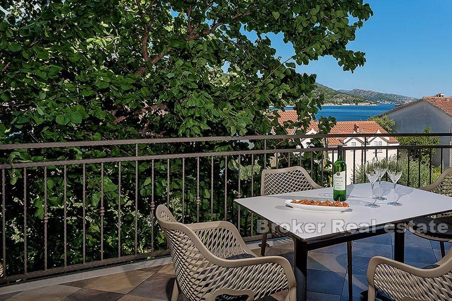 Samostojeća kuća s pogledom na more