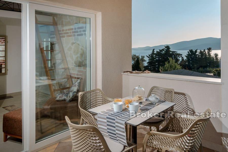 Detached house with a sea view