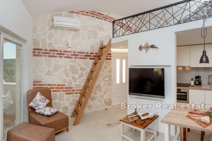 Detached house with a sea view