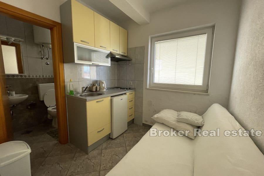 Leilighetshus med havutsikt