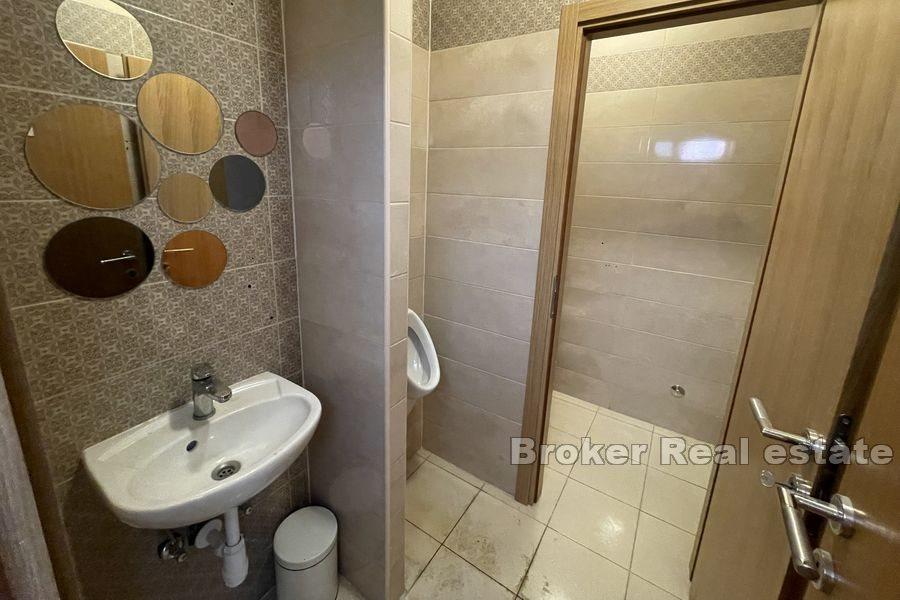 Solin, forretningsrom