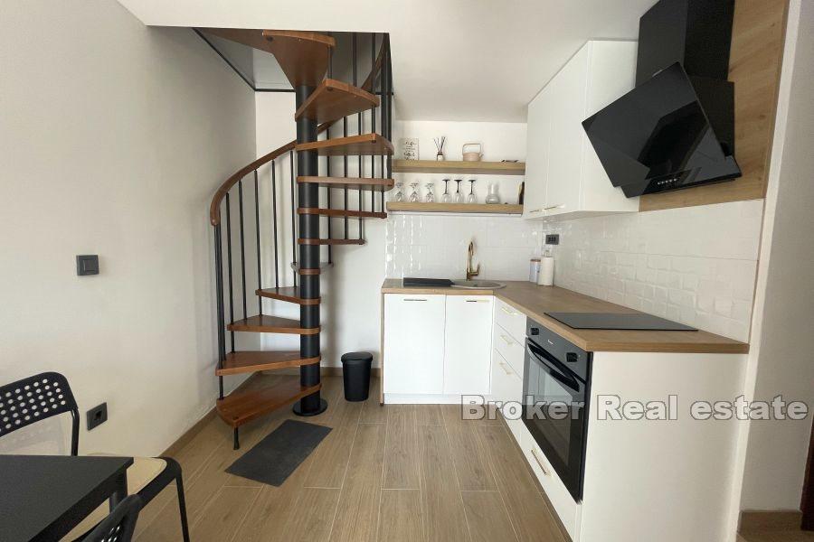 Renovirani apartman na sjajnoj lokaciji