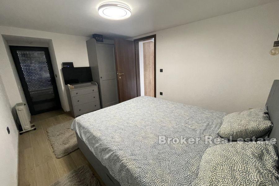 Renoverad lägenhet med bra läge