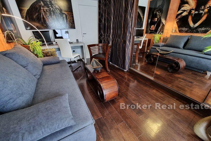 Penthouse luxueux avec vue dégagée sur la mer