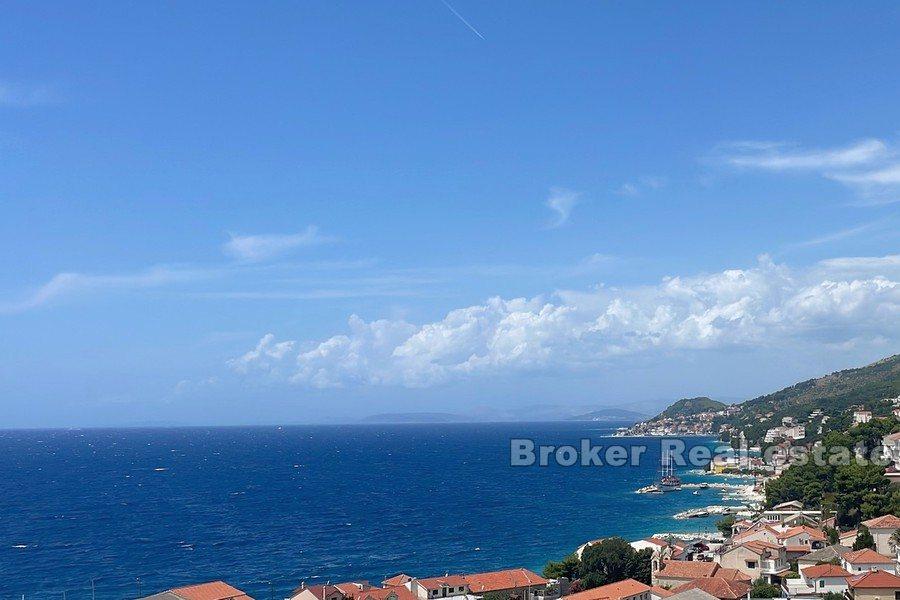 Building plot with sea view