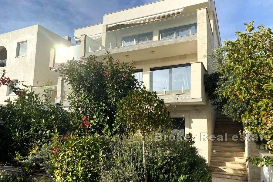 House with sea view