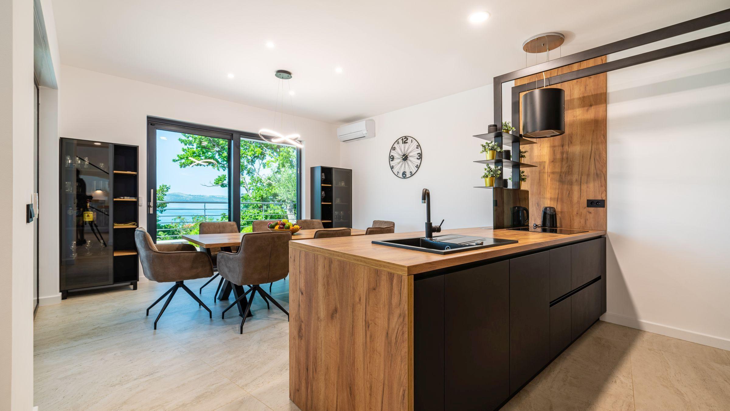 Une villa d'exception avec une vue dégagée sur la mer