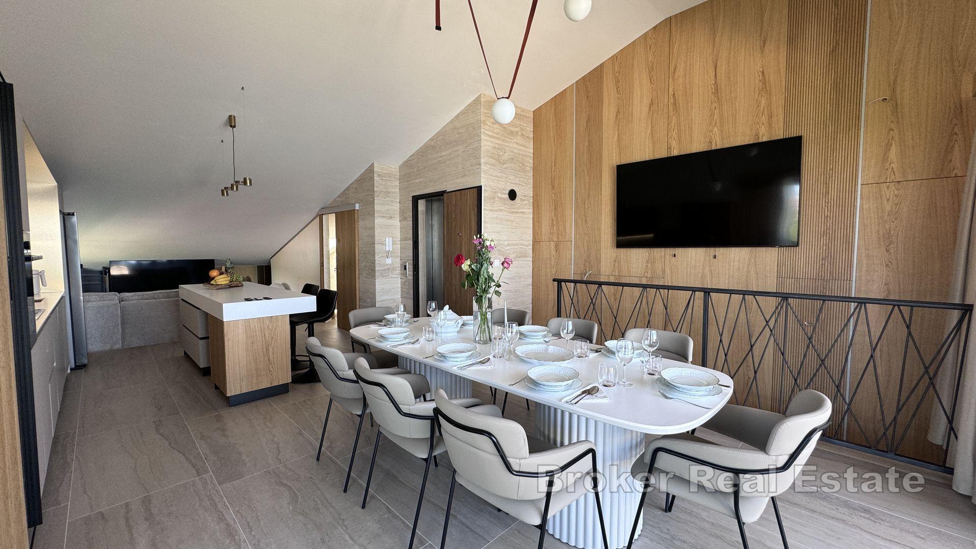 Luxusní penthouse v první řadě k moři