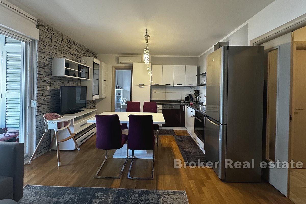 Comfortable three-bedroom apartment in Mejasi