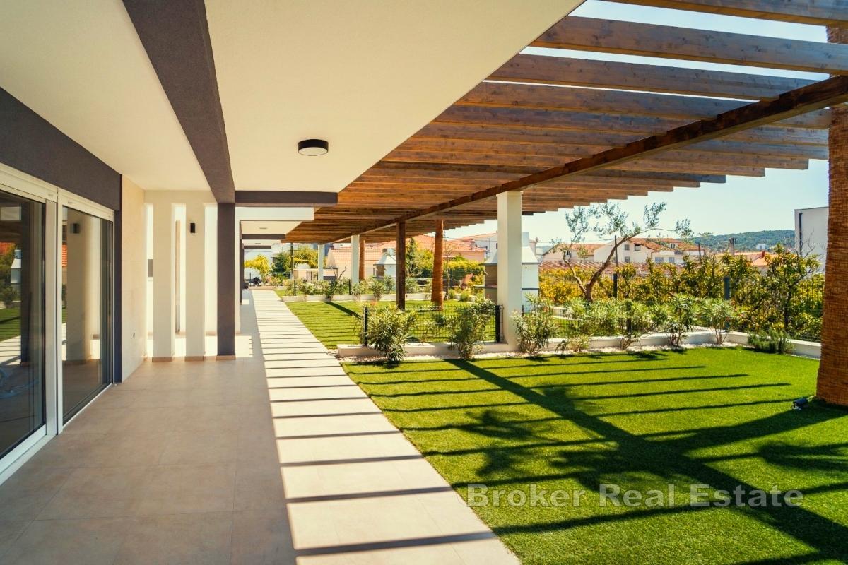 Modernt tvåvåningshus