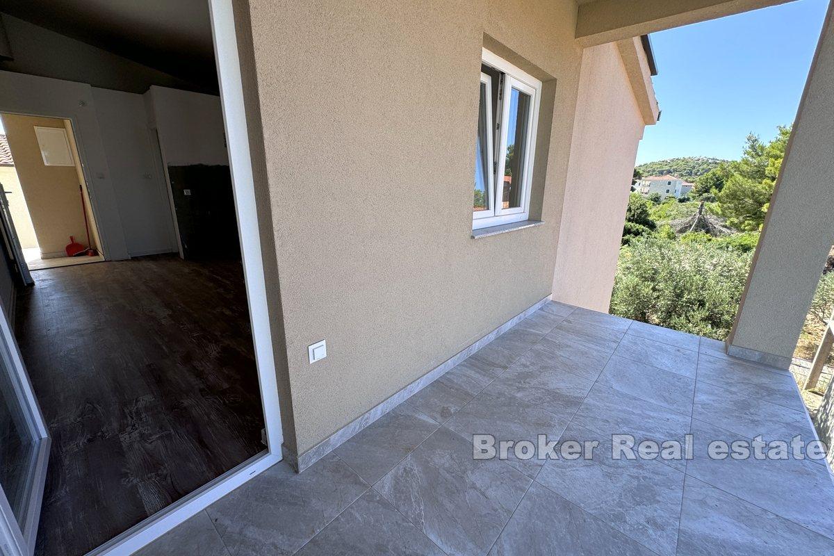 Functional property with 3 apartments