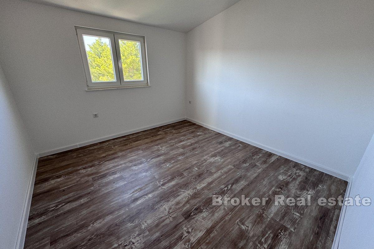 Functional property with 3 apartments