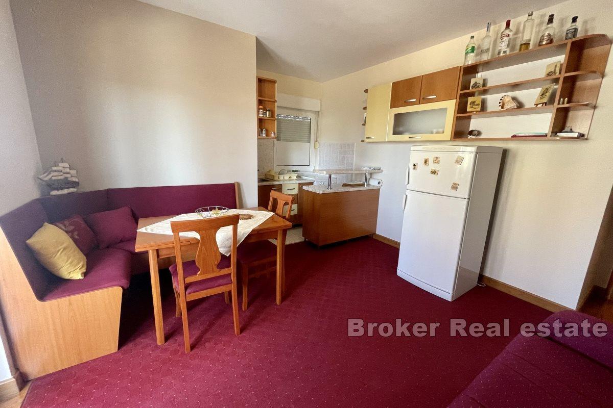 One-room apartment near the center of Rogoznica