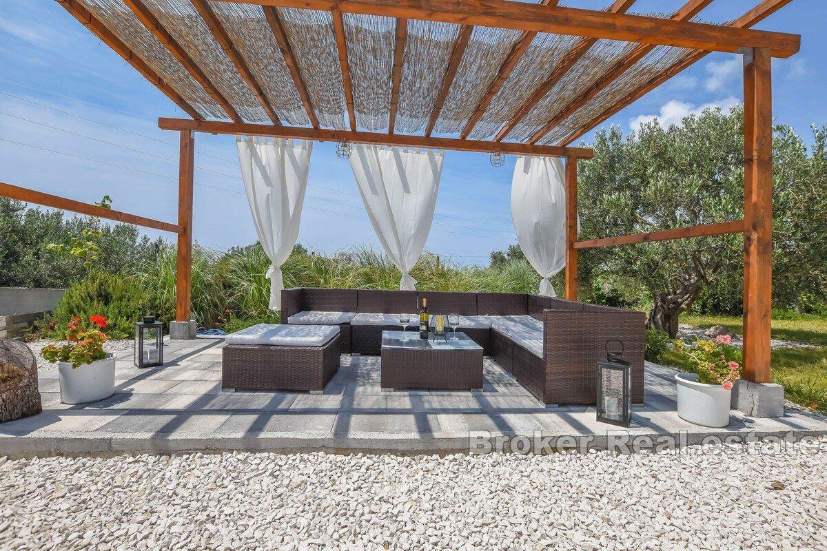 Vila s bazénem nedaleko Rogoznice