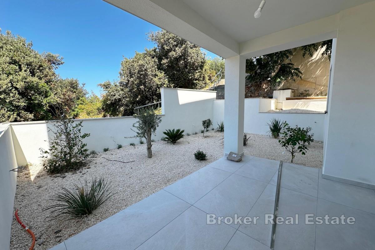 Apartmani u novogradnji s pogledom na more