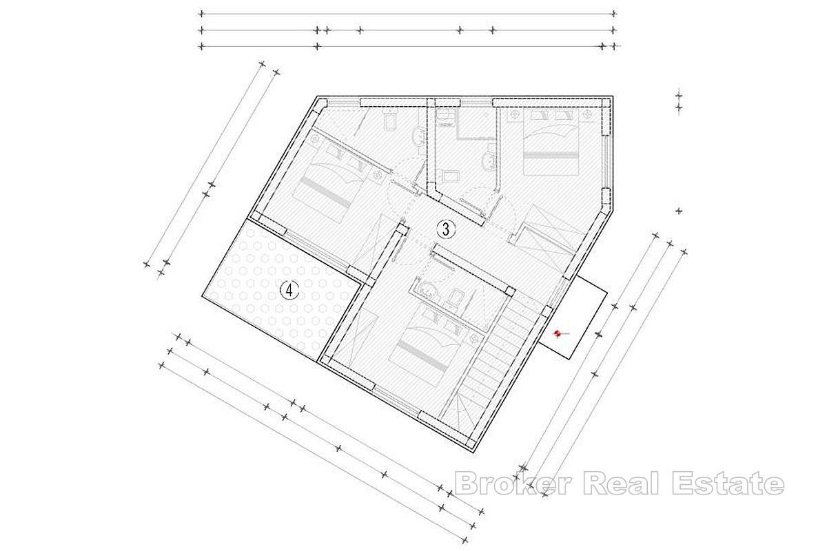 Nowoczesna willa w budowie z widokiem na morze