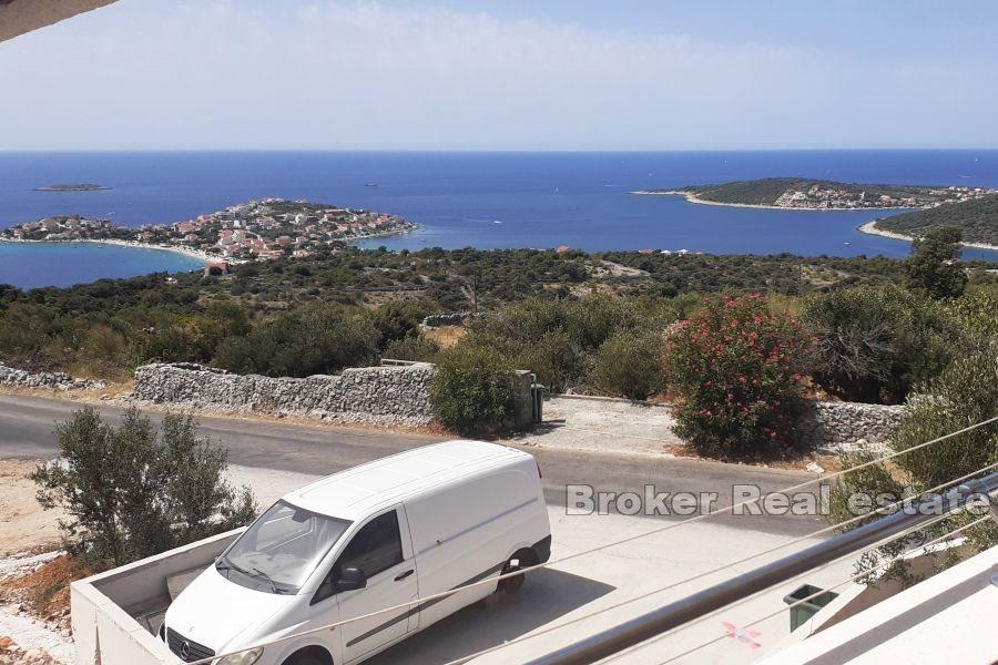 House with open view of sea and islands