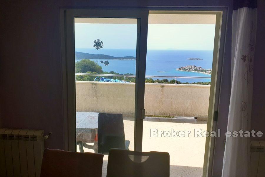 House with open view of sea and islands
