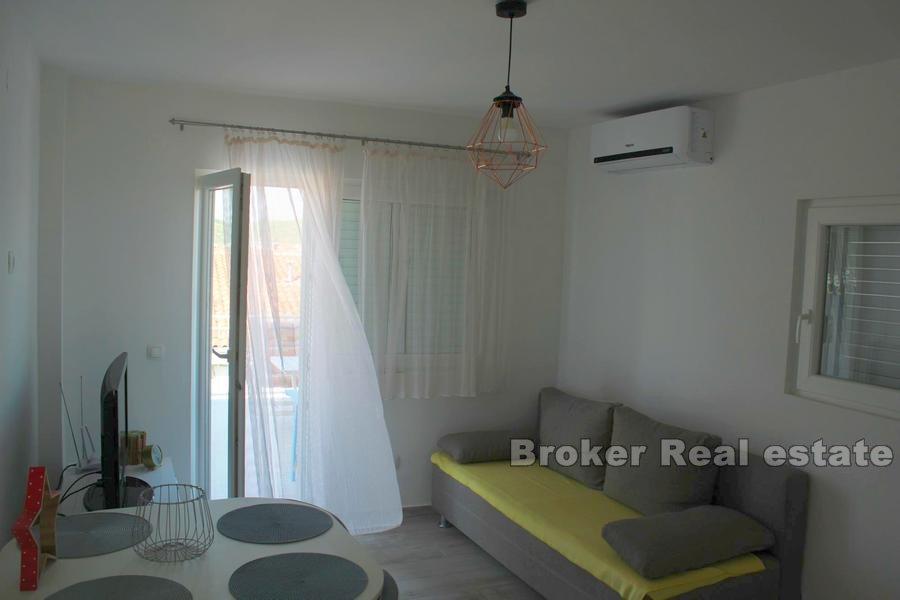 Maison sur trois étages avec vue mer