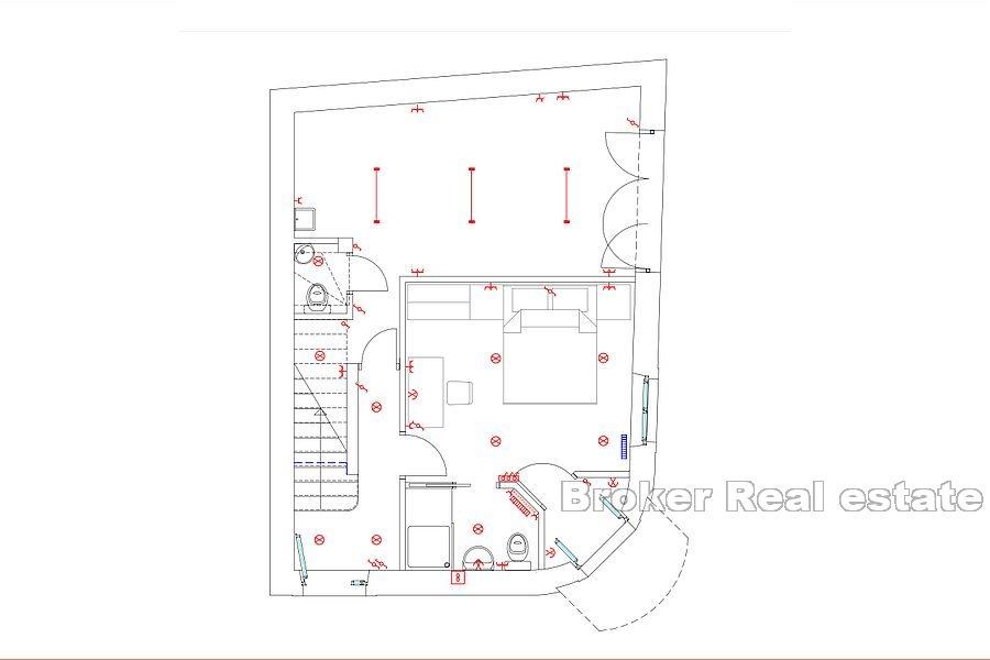 Casa ristrutturata con vista mare