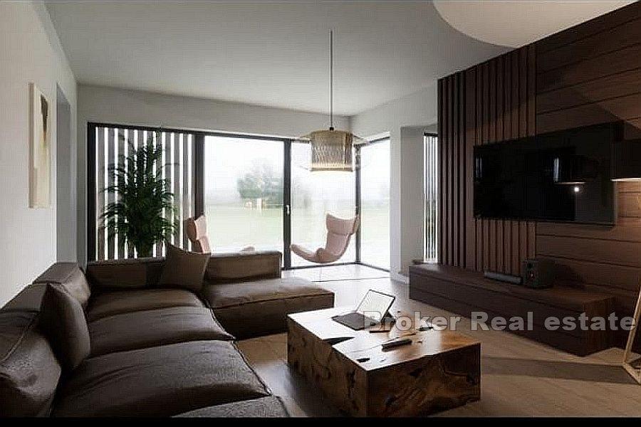 Byggnadsmark med ett projekt