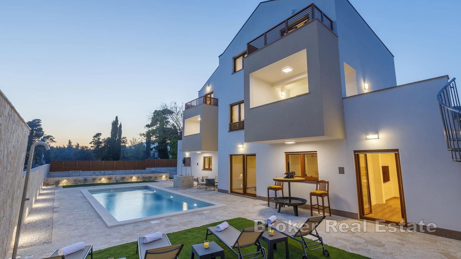 Luxusvilla mit Meerblick