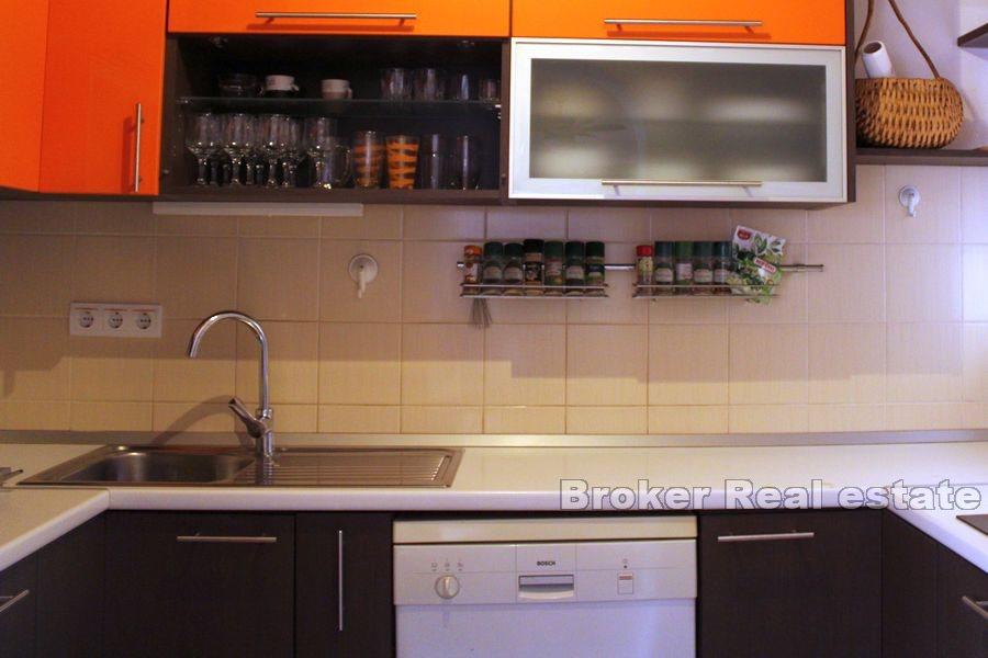 Дом с видом на море