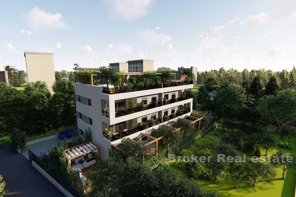 Lyxiga lägenheter i ny byggnad med havsutsikt