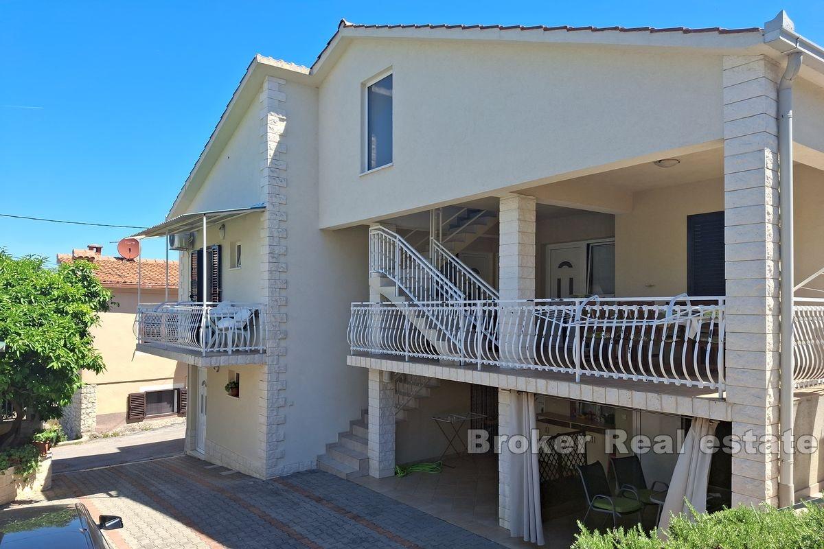 001-2031-126-island-ciovo-apartment-house-with-sea-view-for-sale