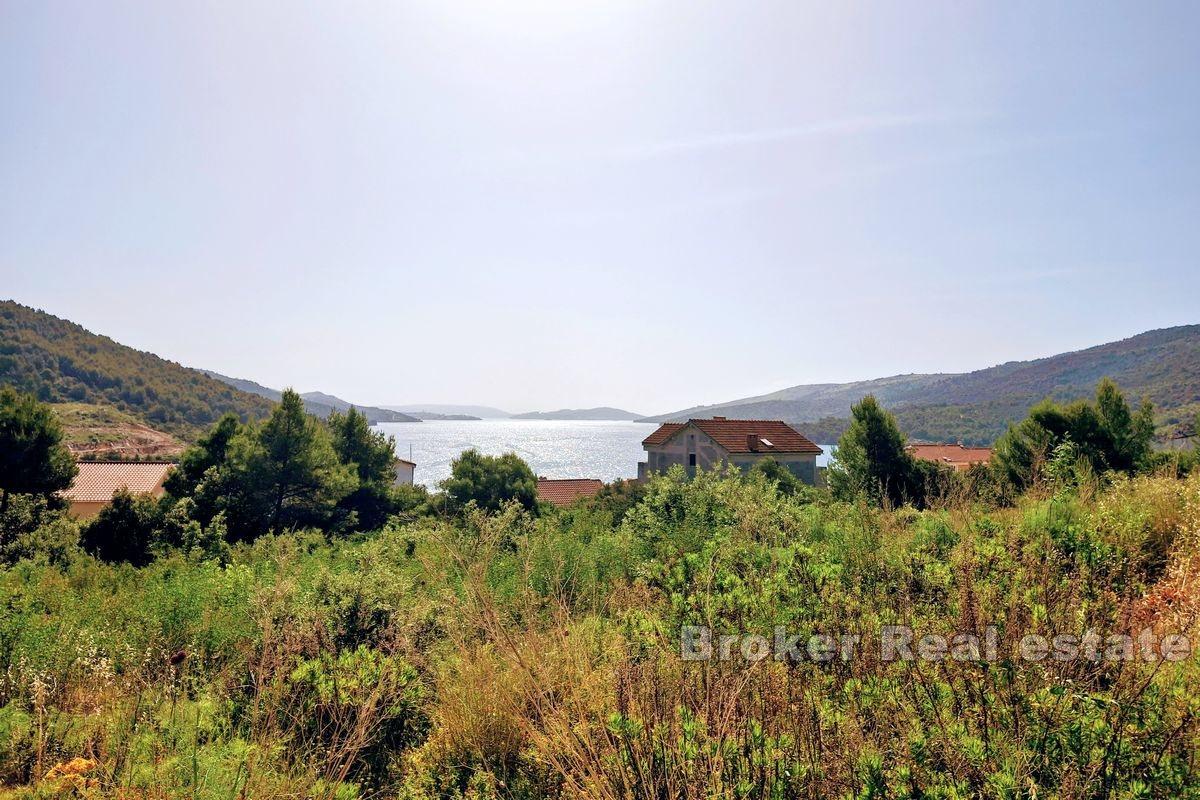 Building land with sea view
