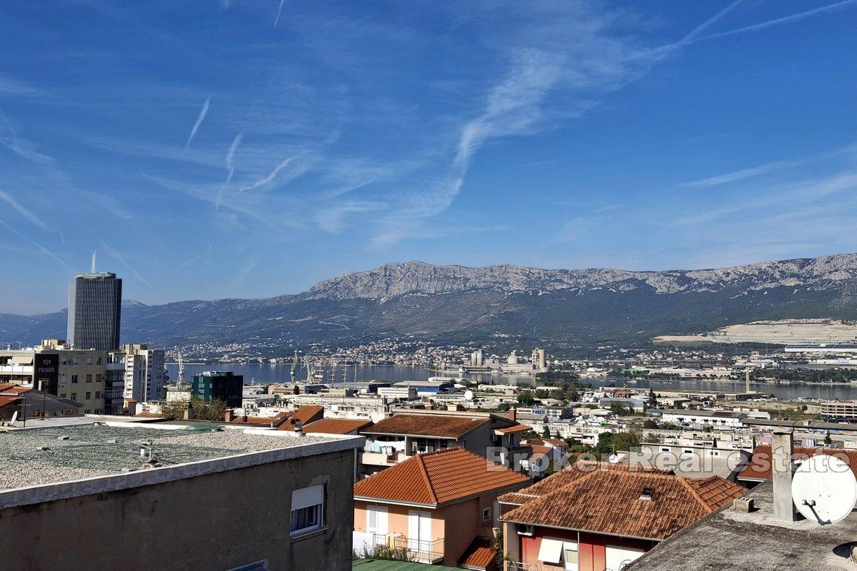 001-2031-151-Split-Three-room-apartment-in-a-great-location-for-sale